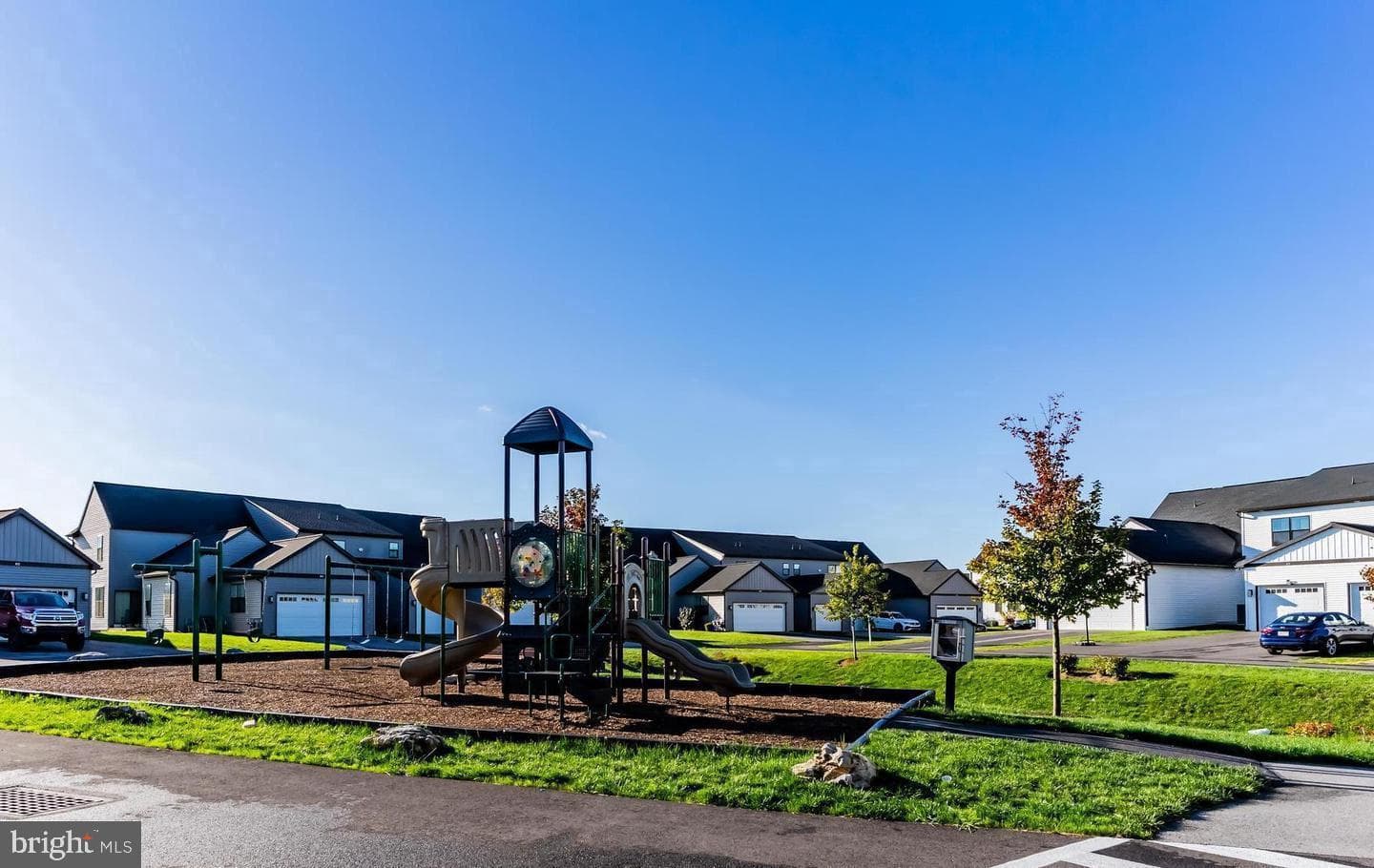 311 Estate Drive photo 45
