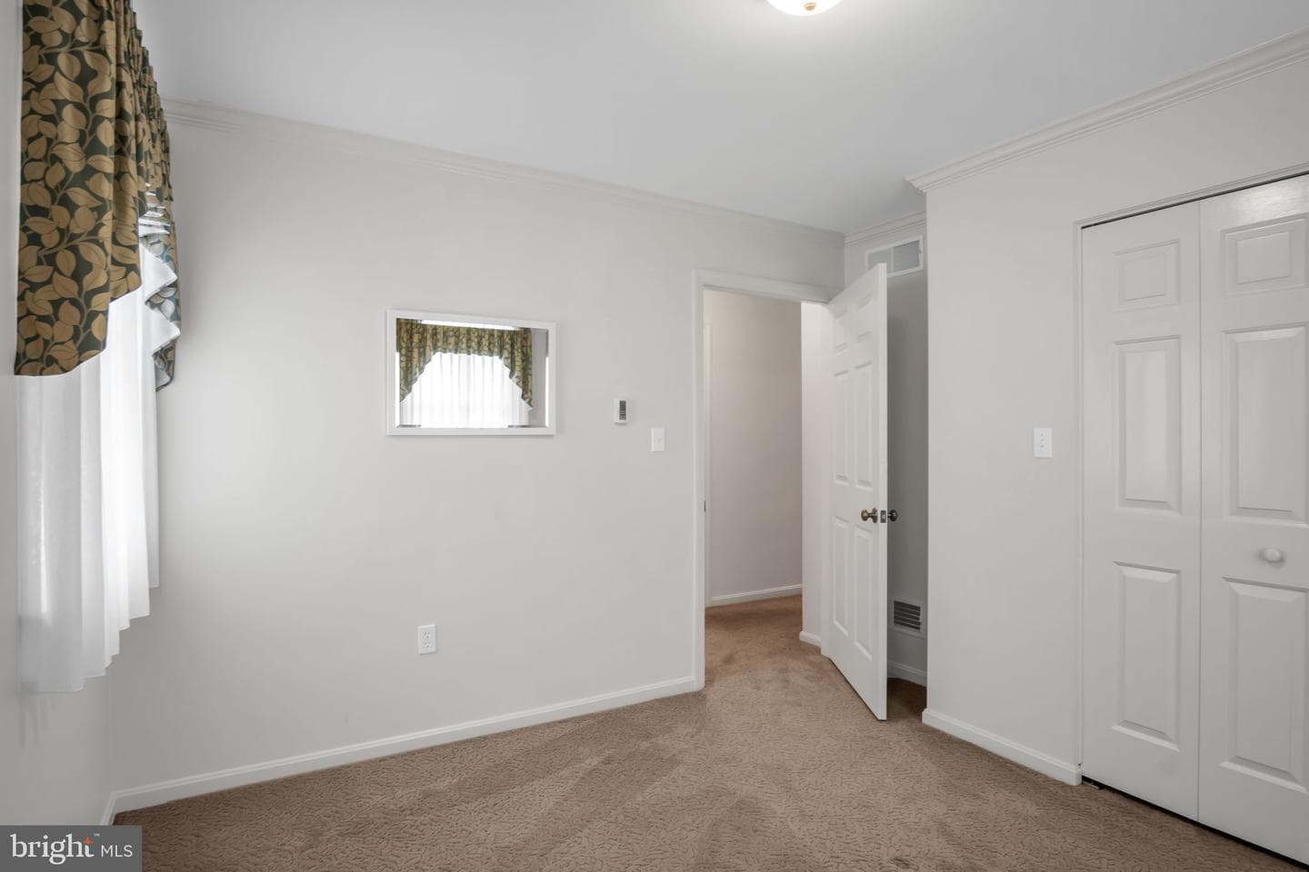 705 Sutton Drive photo 13