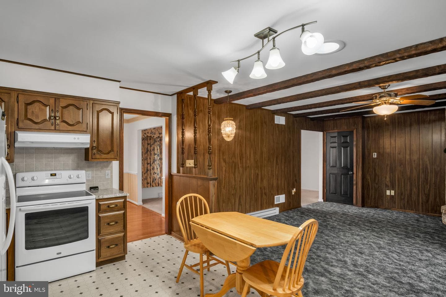 705 Sutton Drive photo 28
