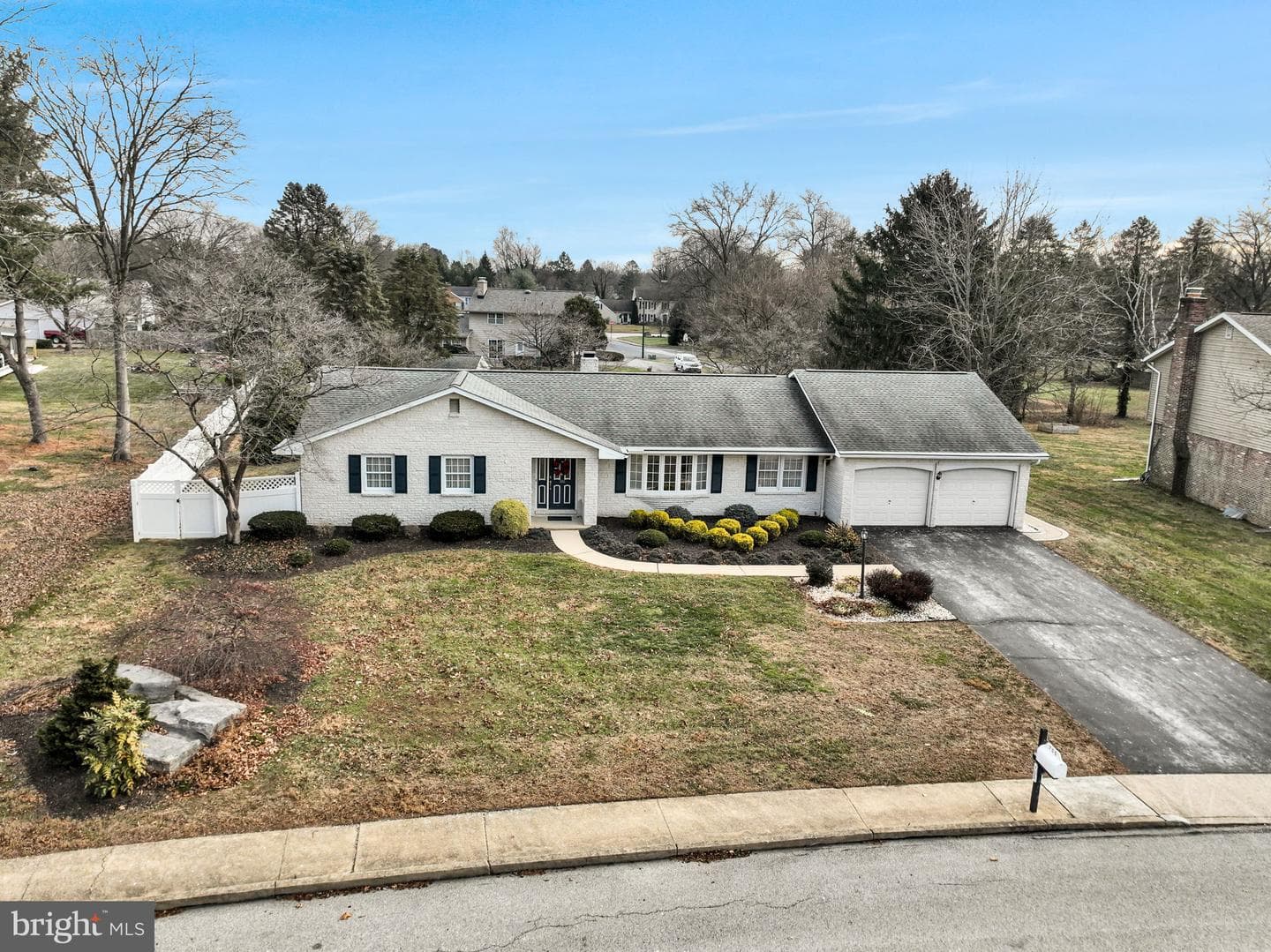 705 Sutton Drive photo 52