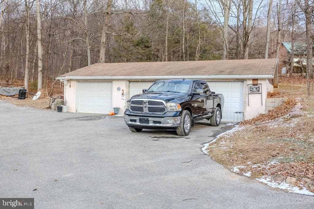 30 Valley Rd. photo 4