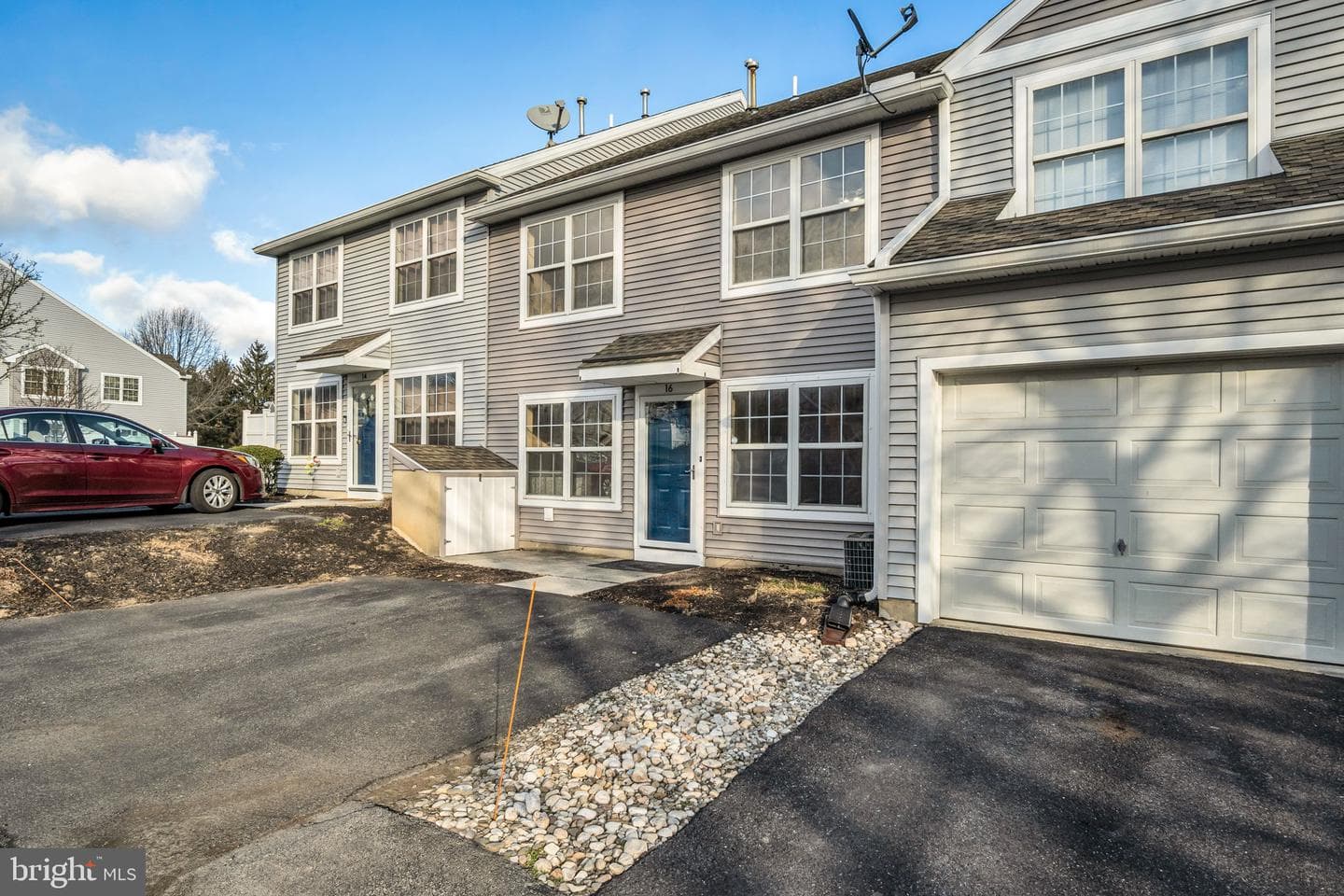 16 Courtyard Drive photo 24