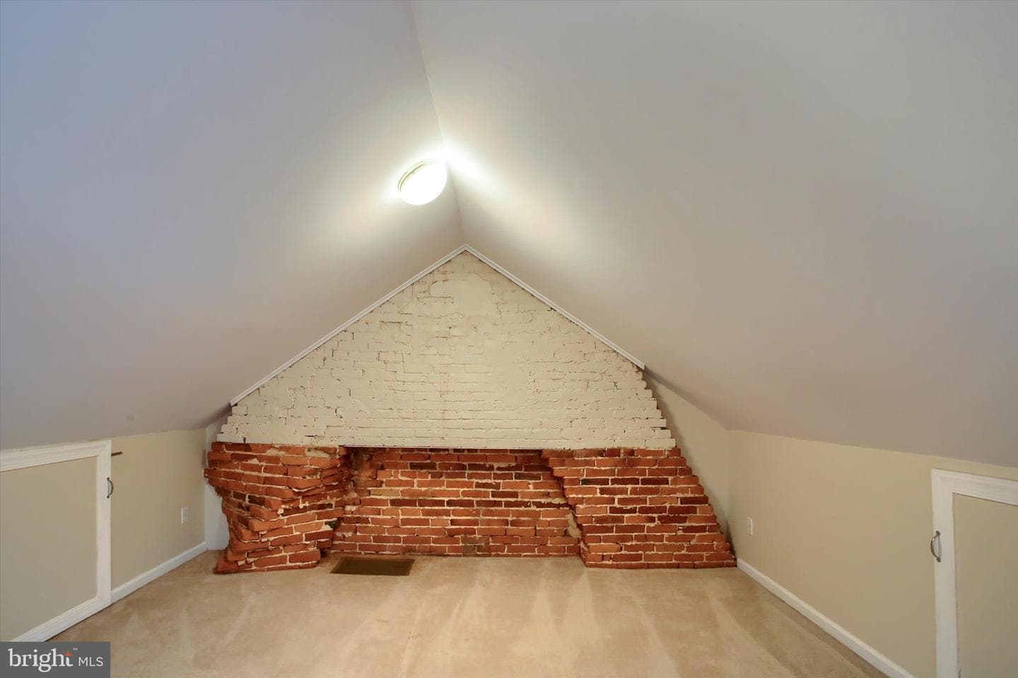 109 S Bedford Street photo 18