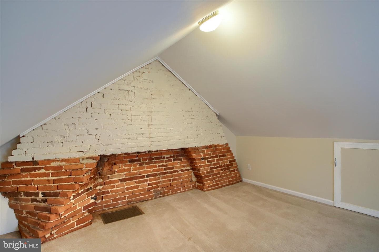 109 S Bedford Street photo 19