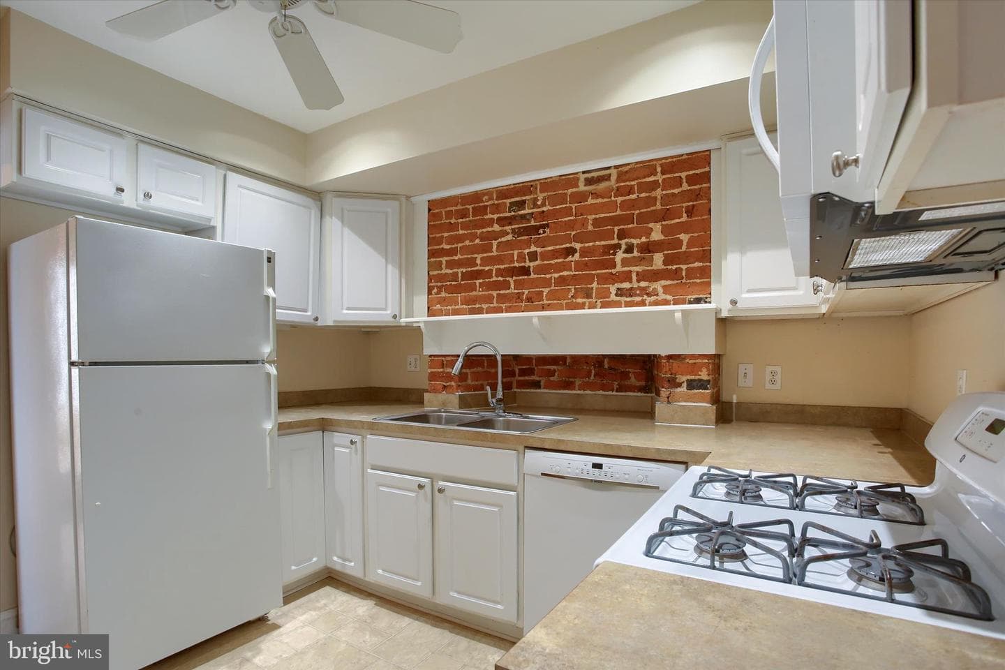 109 S Bedford Street photo 7