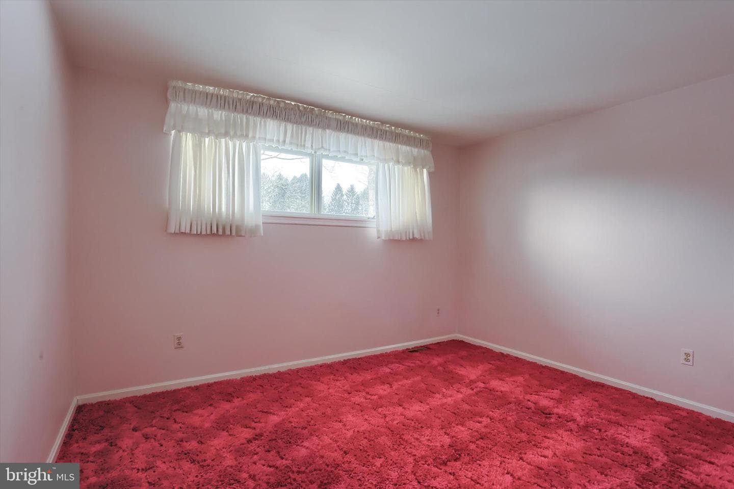 864 Hilltop Road photo 23