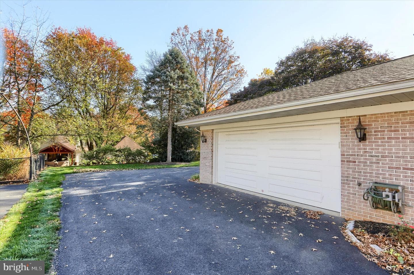 864 Hilltop Road photo 41