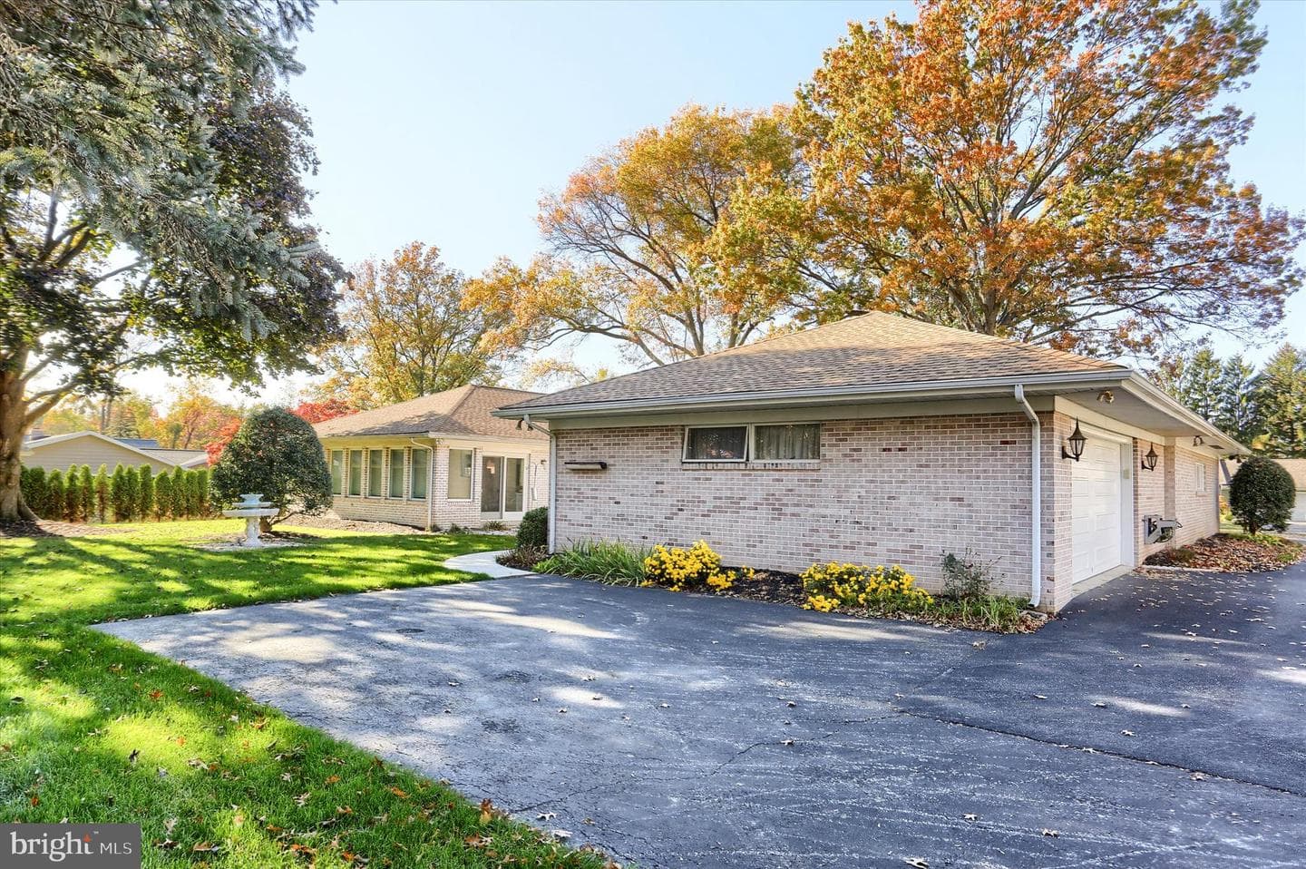 864 Hilltop Road photo 42
