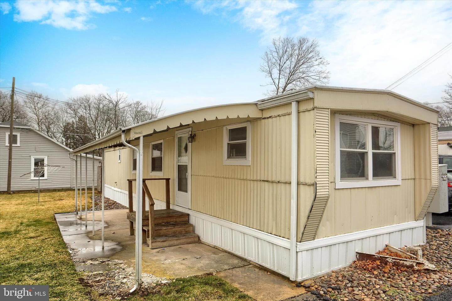 850 Orchard Avenue photo 2