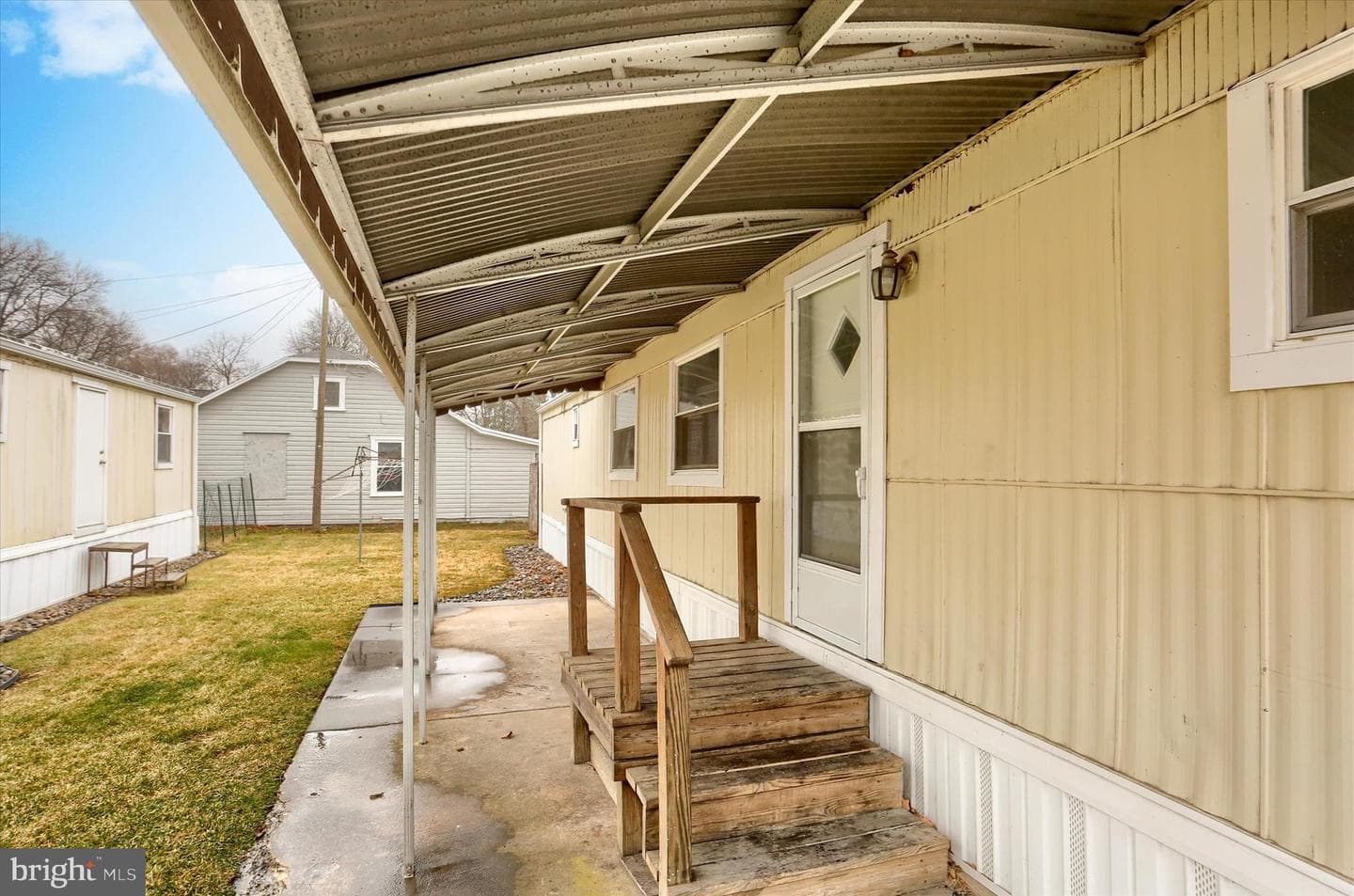 850 Orchard Avenue photo 3