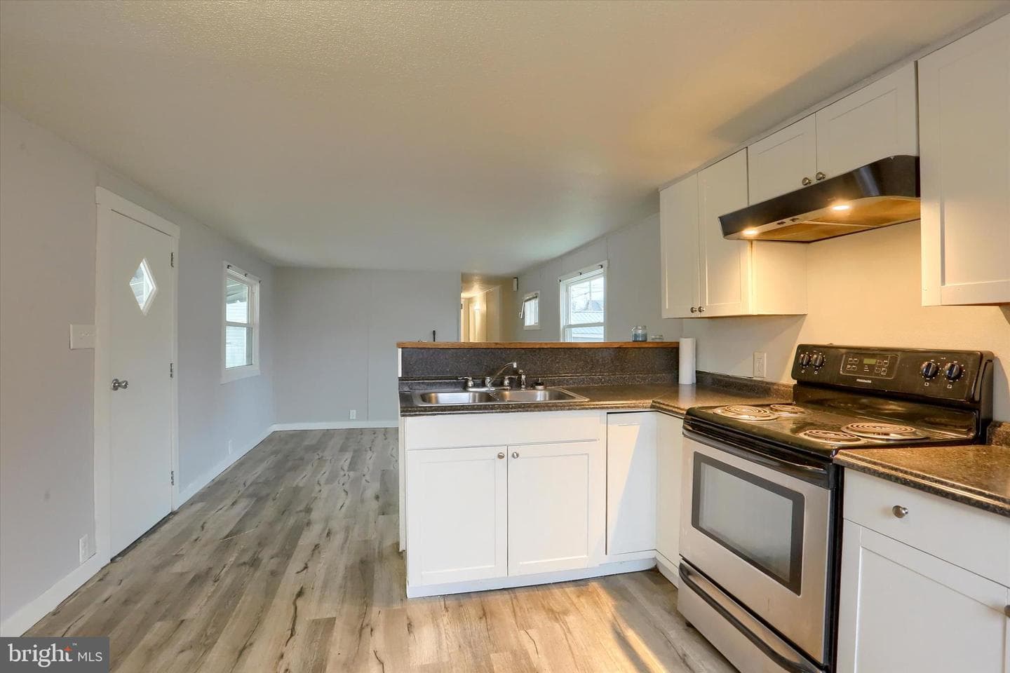 850 Orchard Avenue photo 6