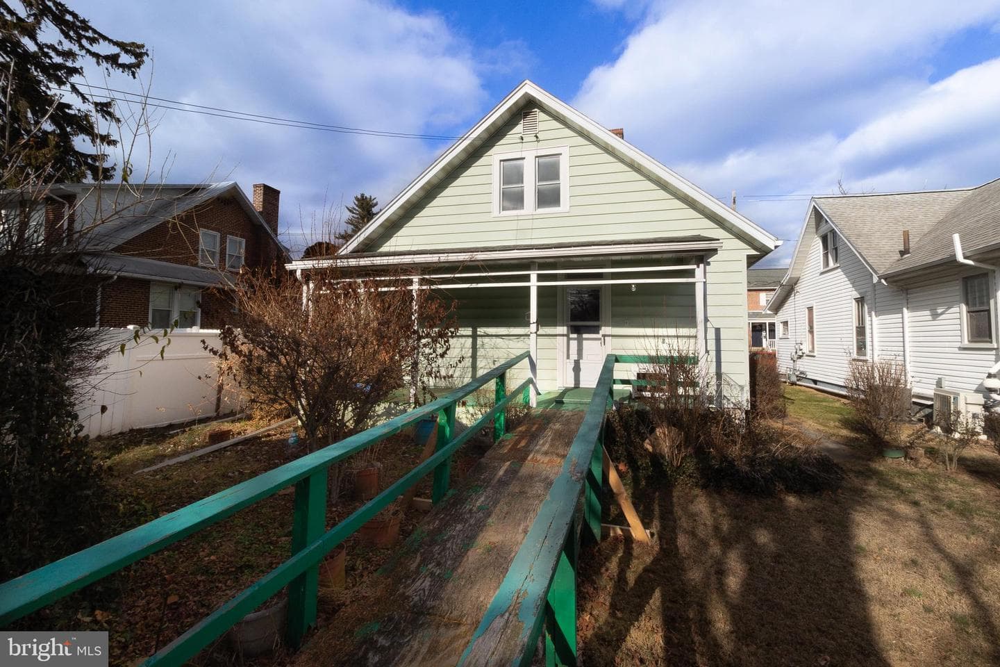 232 Henderson Street photo 28