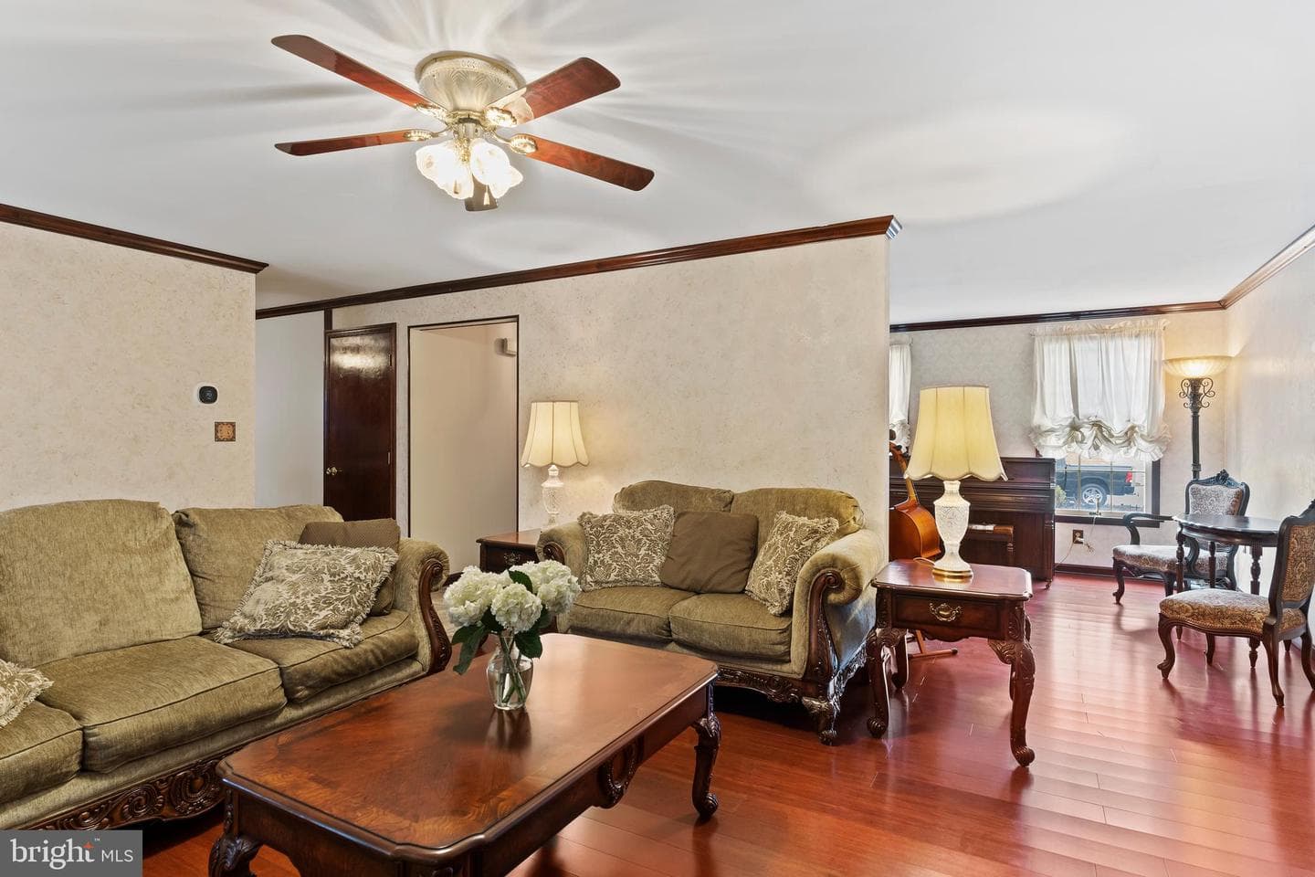 76 Sherwood Circle photo 19