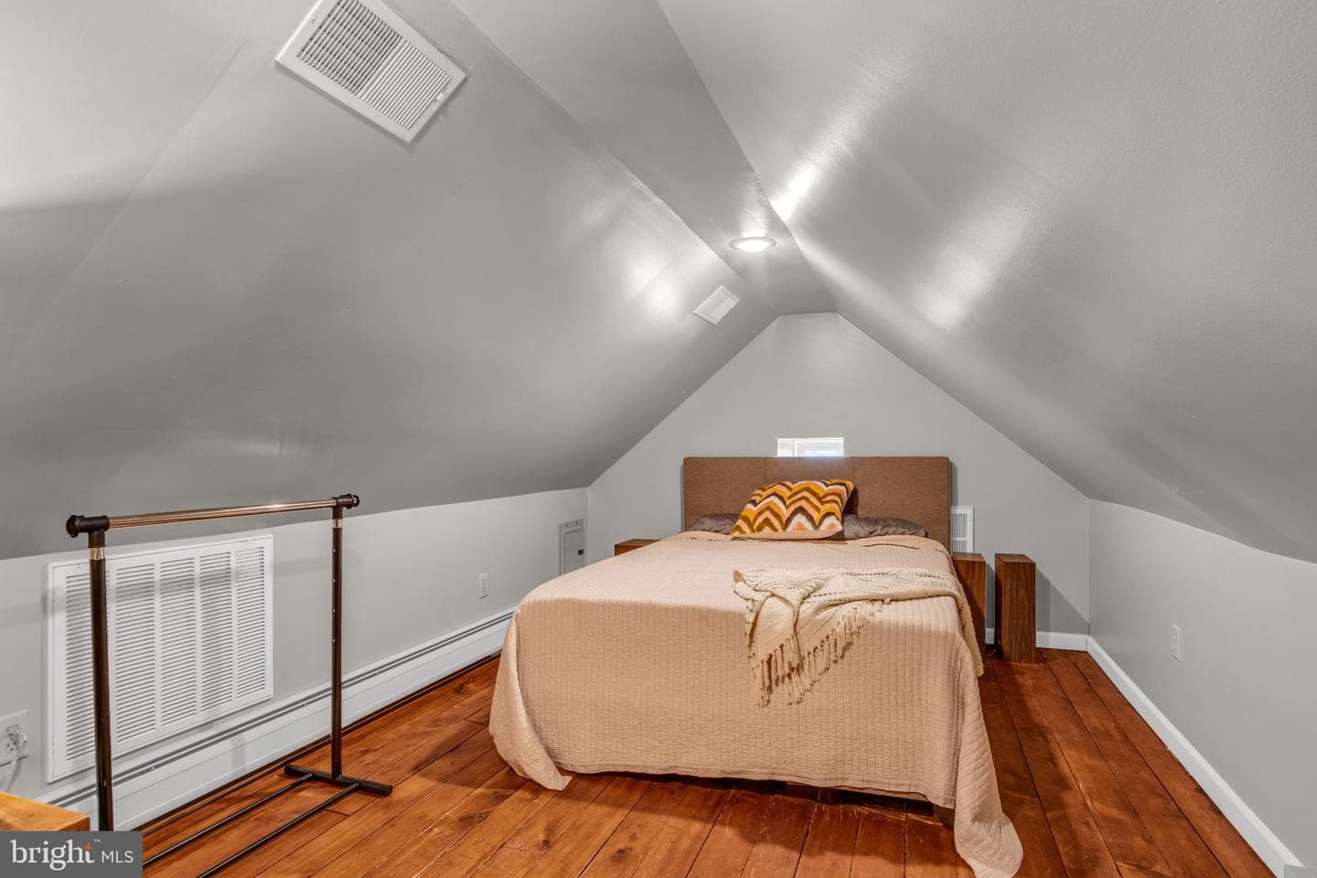 141 W Louther Street photo 36