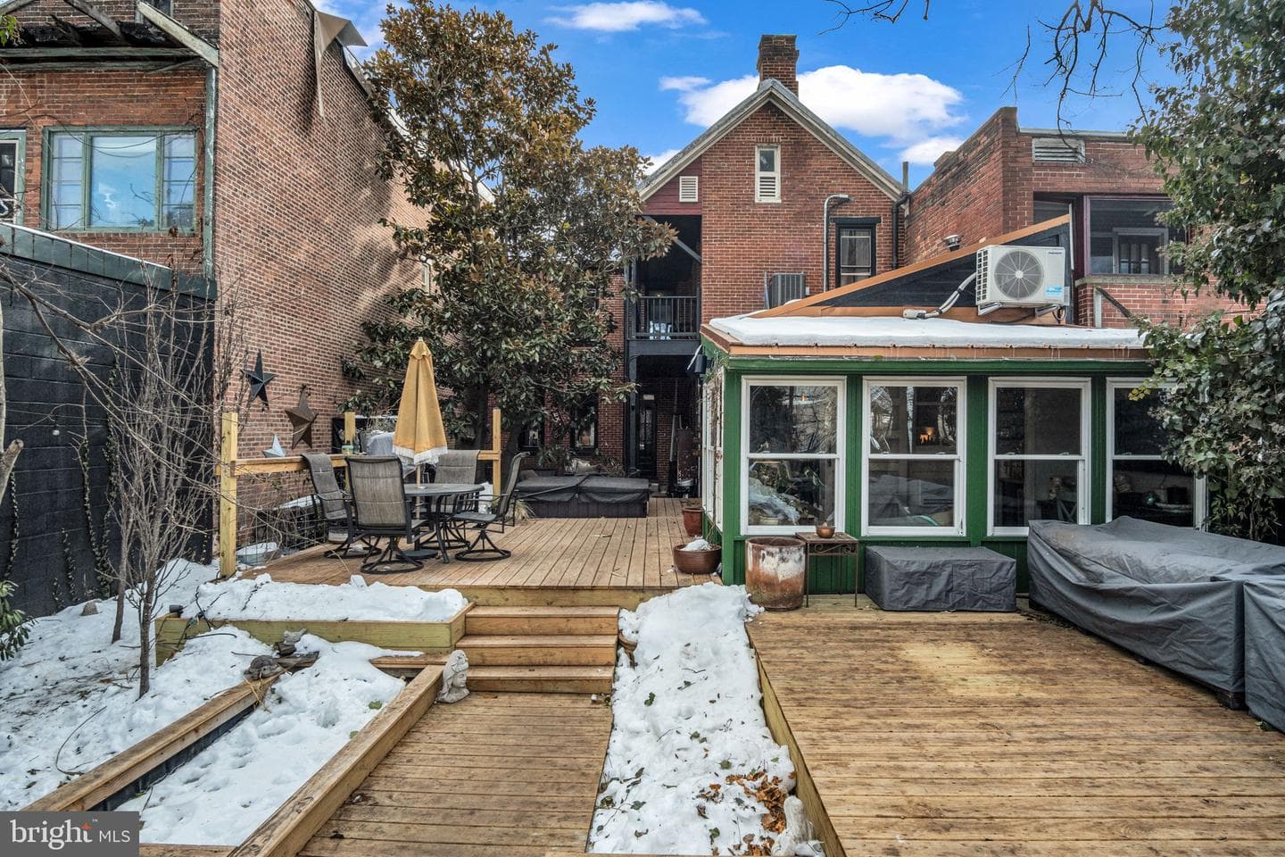 141 W Louther Street photo 57