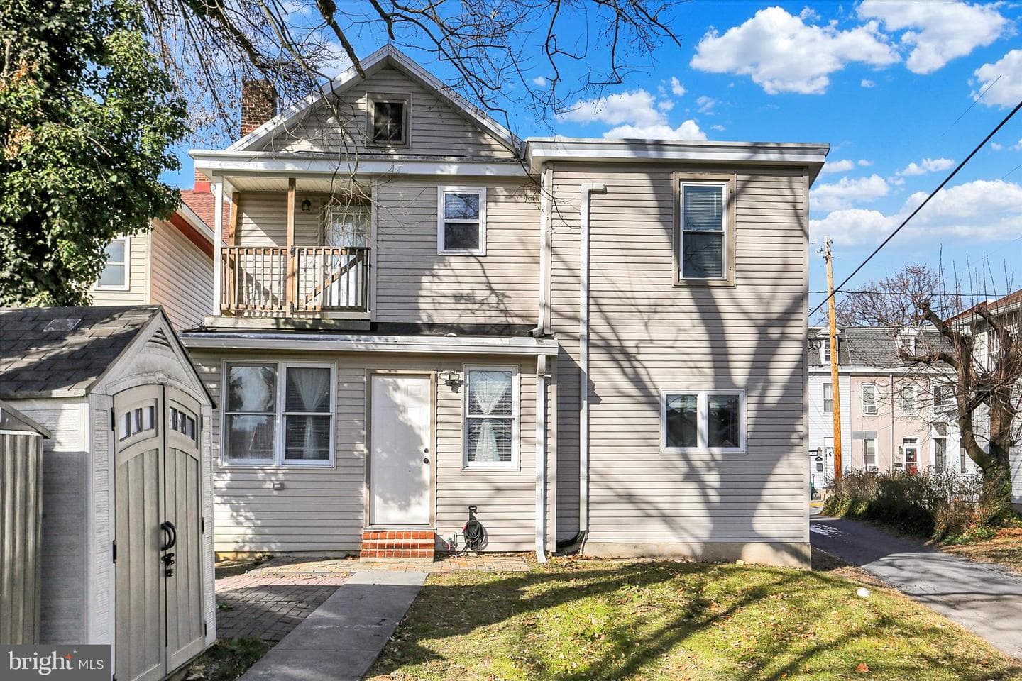 559 N Bedford Street photo 30