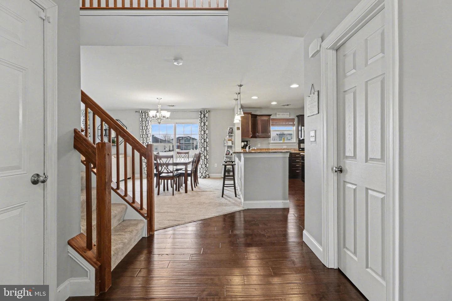 311 Sleepy Hollow Drive photo 2