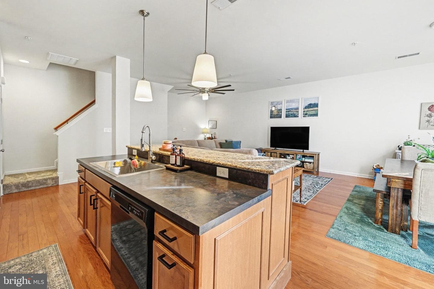 3009 E Meridian Cmns photo 12