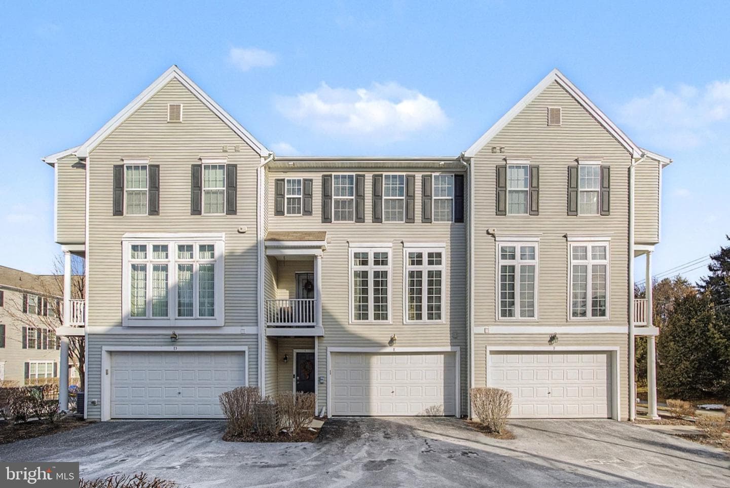 3009 E Meridian Cmns photo 25