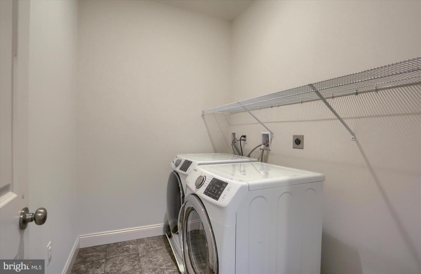 36 Simon Court photo 17