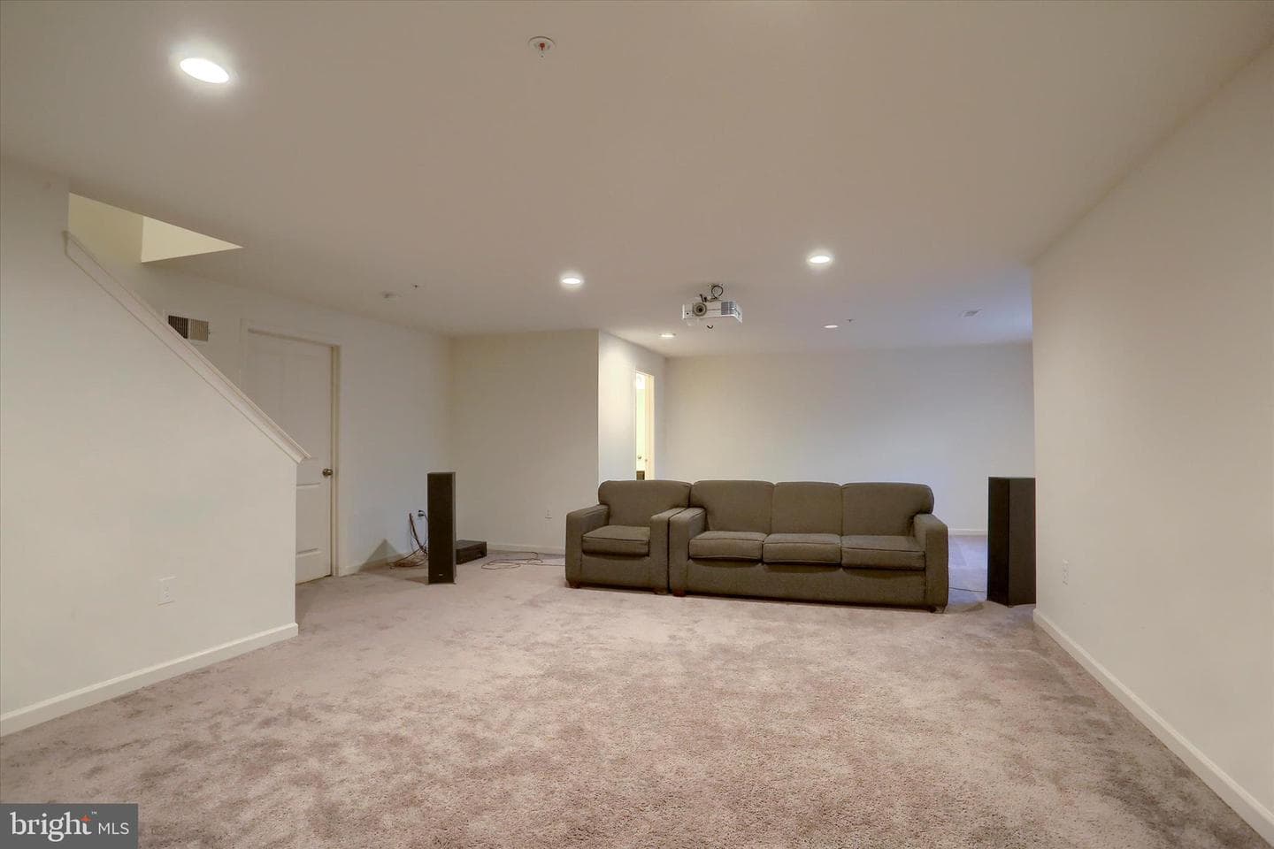 36 Simon Court photo 33