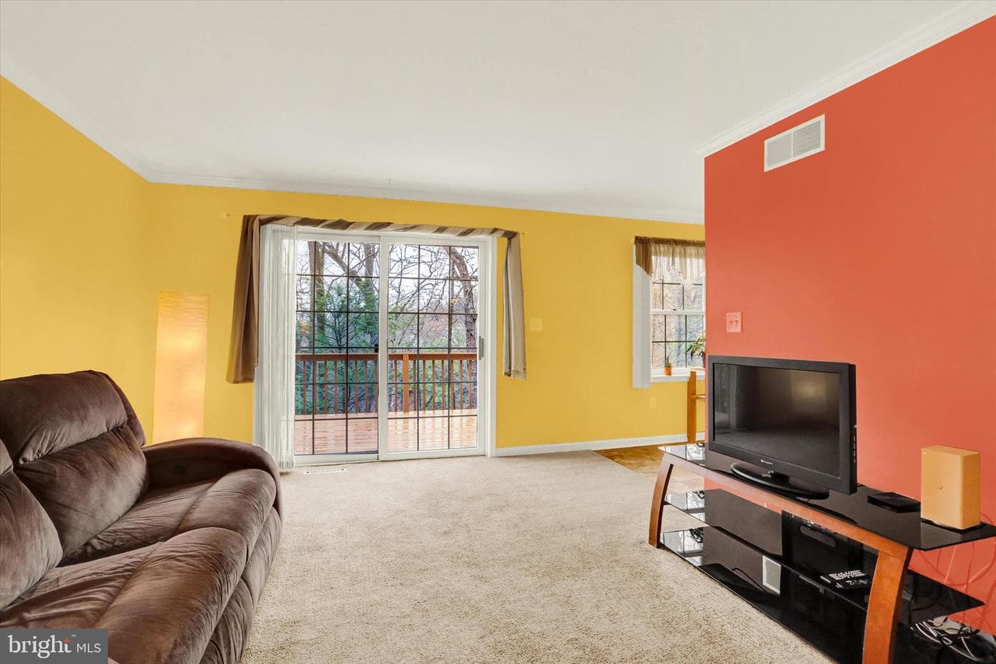 1442 Maplewood Drive photo 7