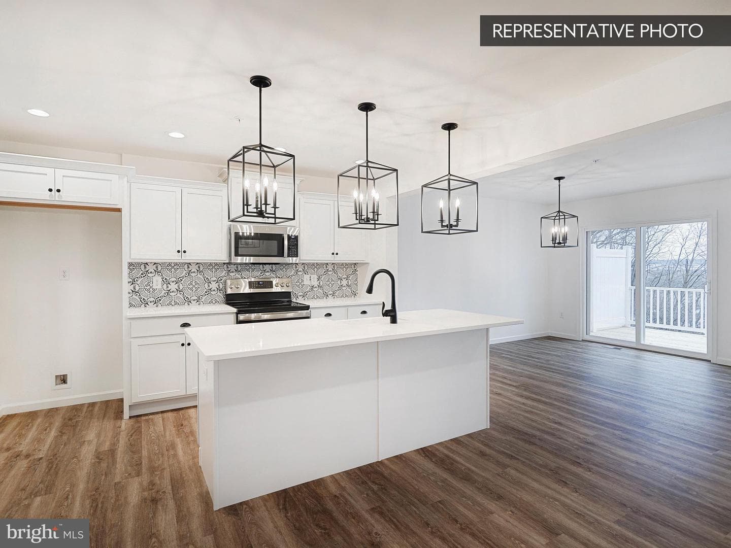 2125 Hampden Court #lot 18 photo 5