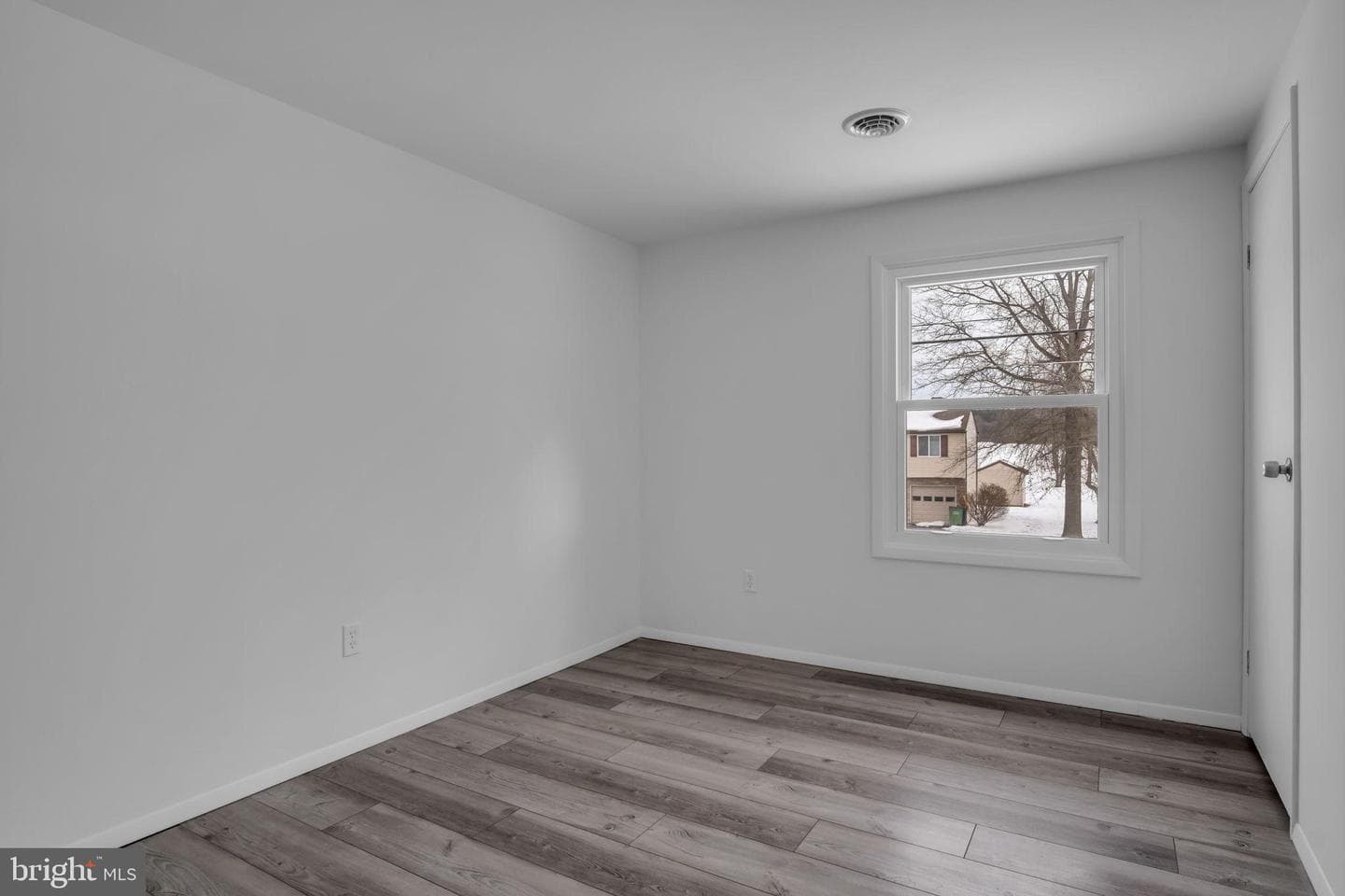 1355 Zimmerman Road photo 23