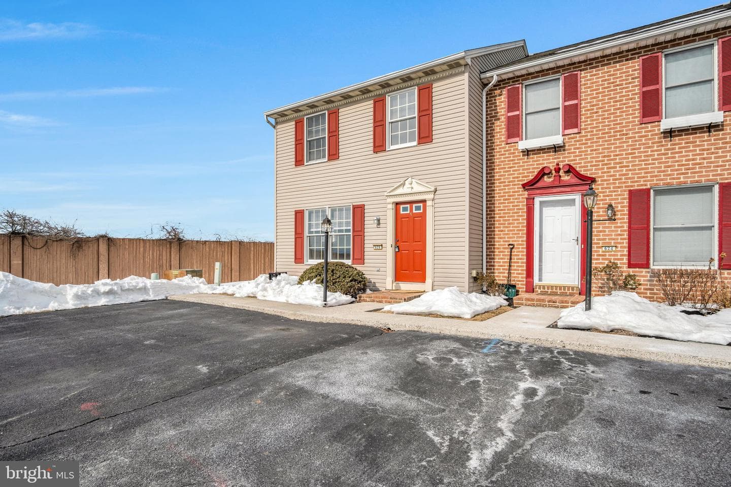 626 Park Ridge Drive photo 3