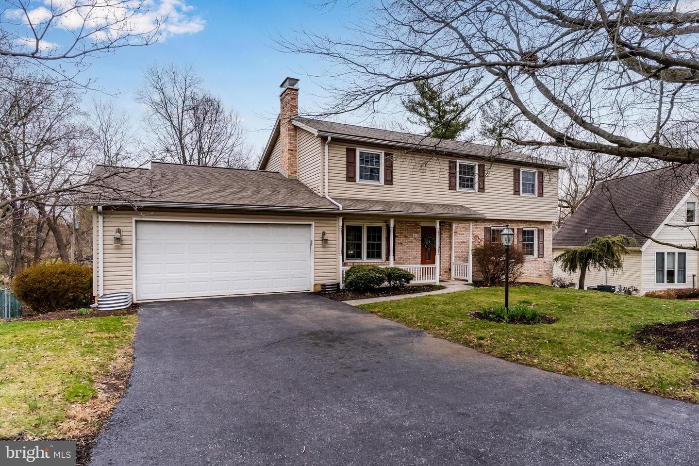 613 Fairway Drive photo 2