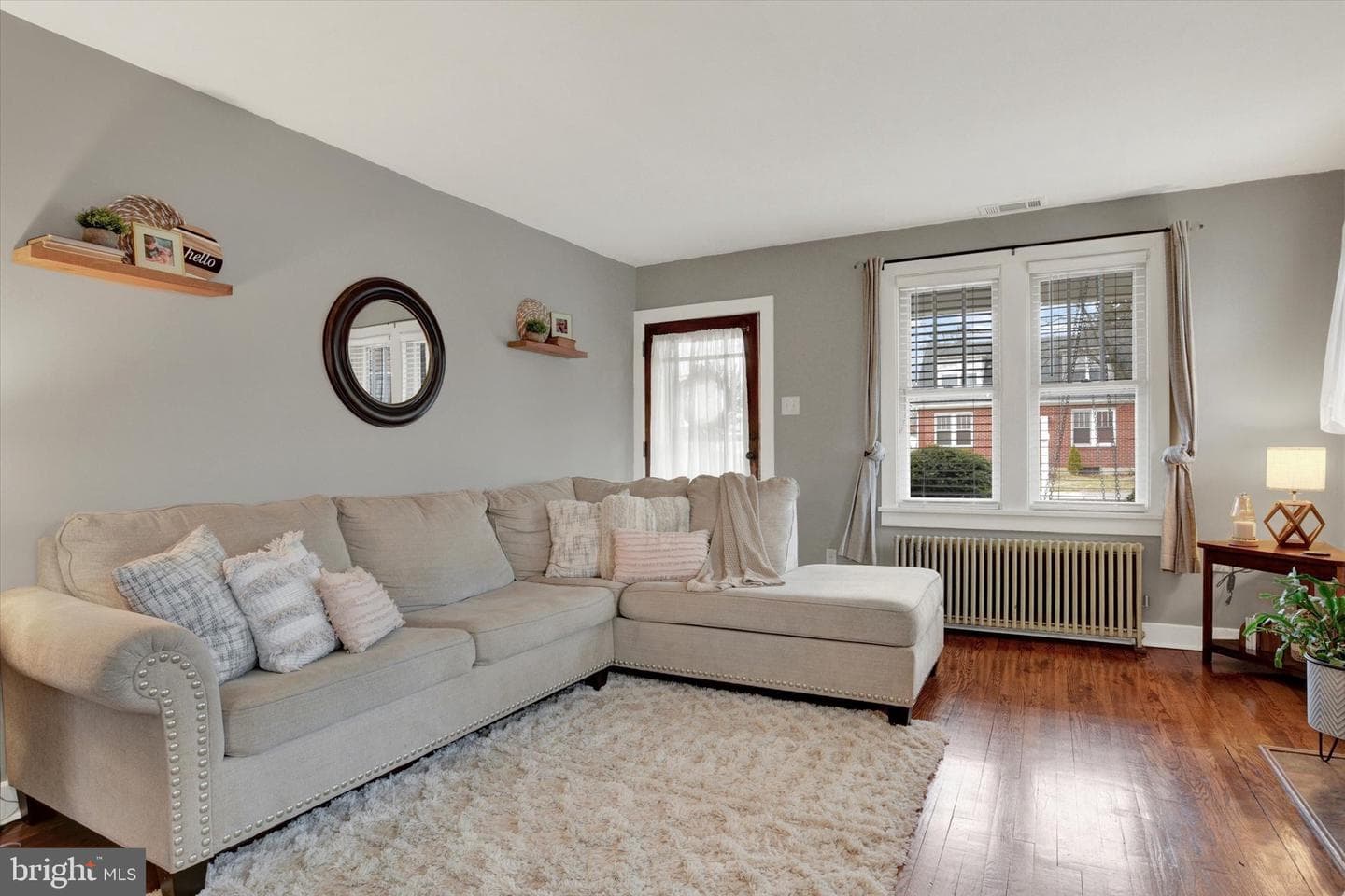 841 N Pitt Street photo 3