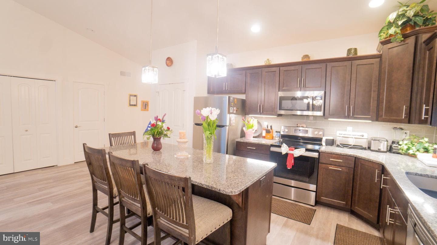 5415 Mendenhall Drive photo 3