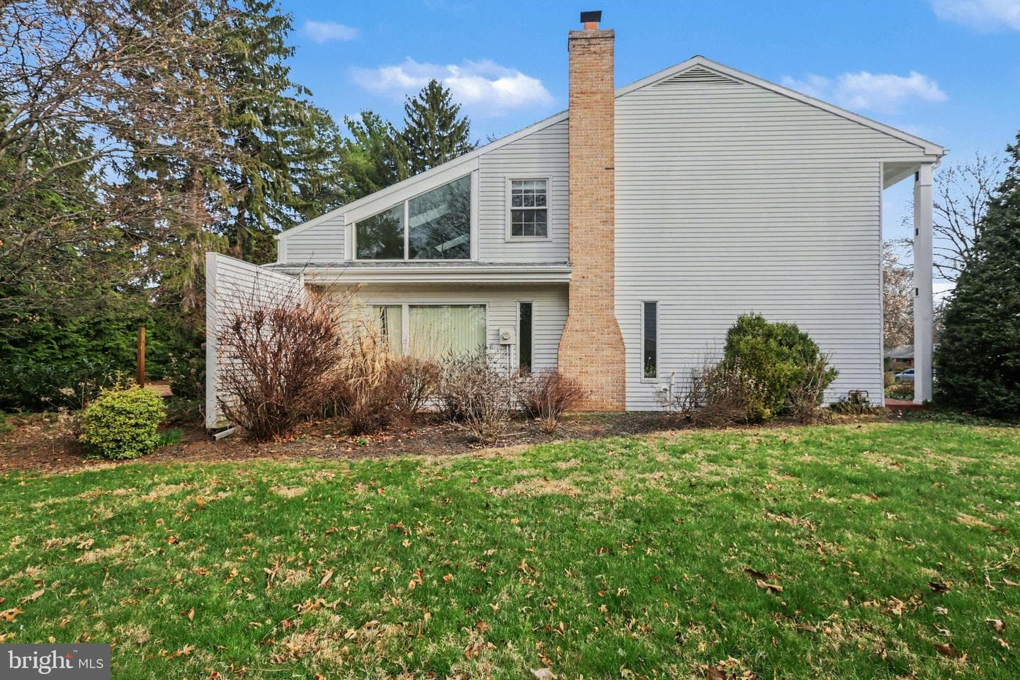 704 Belvedere Street photo 39