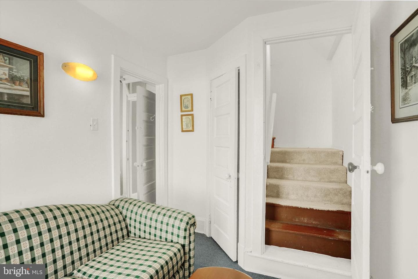 1544 Bridge Street photo 25