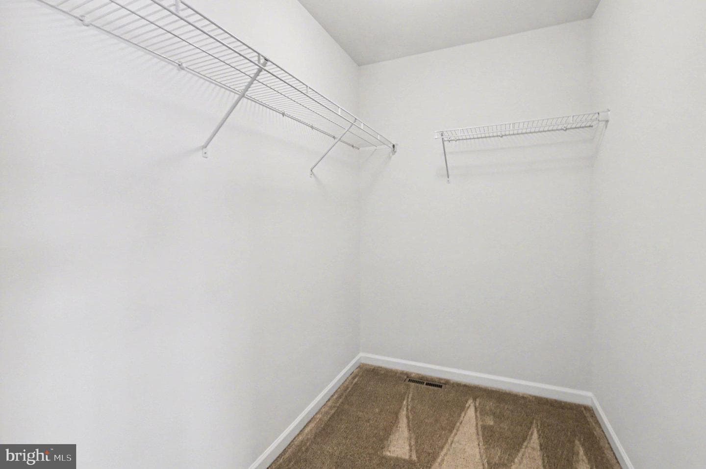 557 Brook Shire Court photo 16