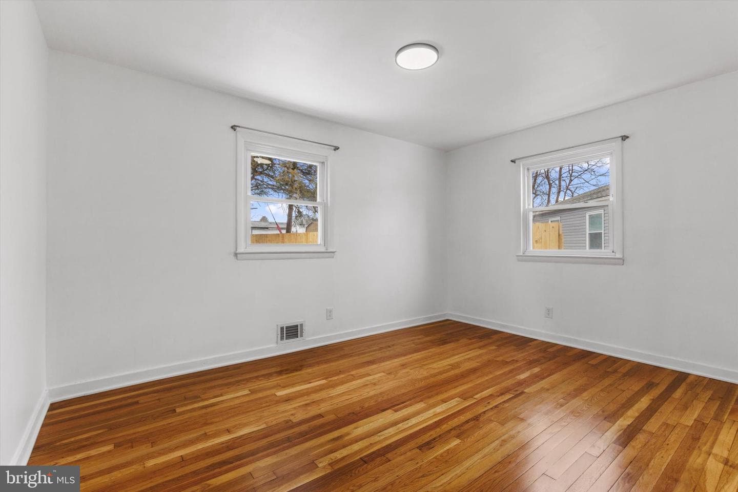 244 Cumberland Road photo 22
