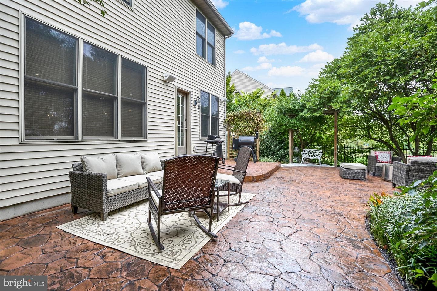 1140 Windsor Road photo 70