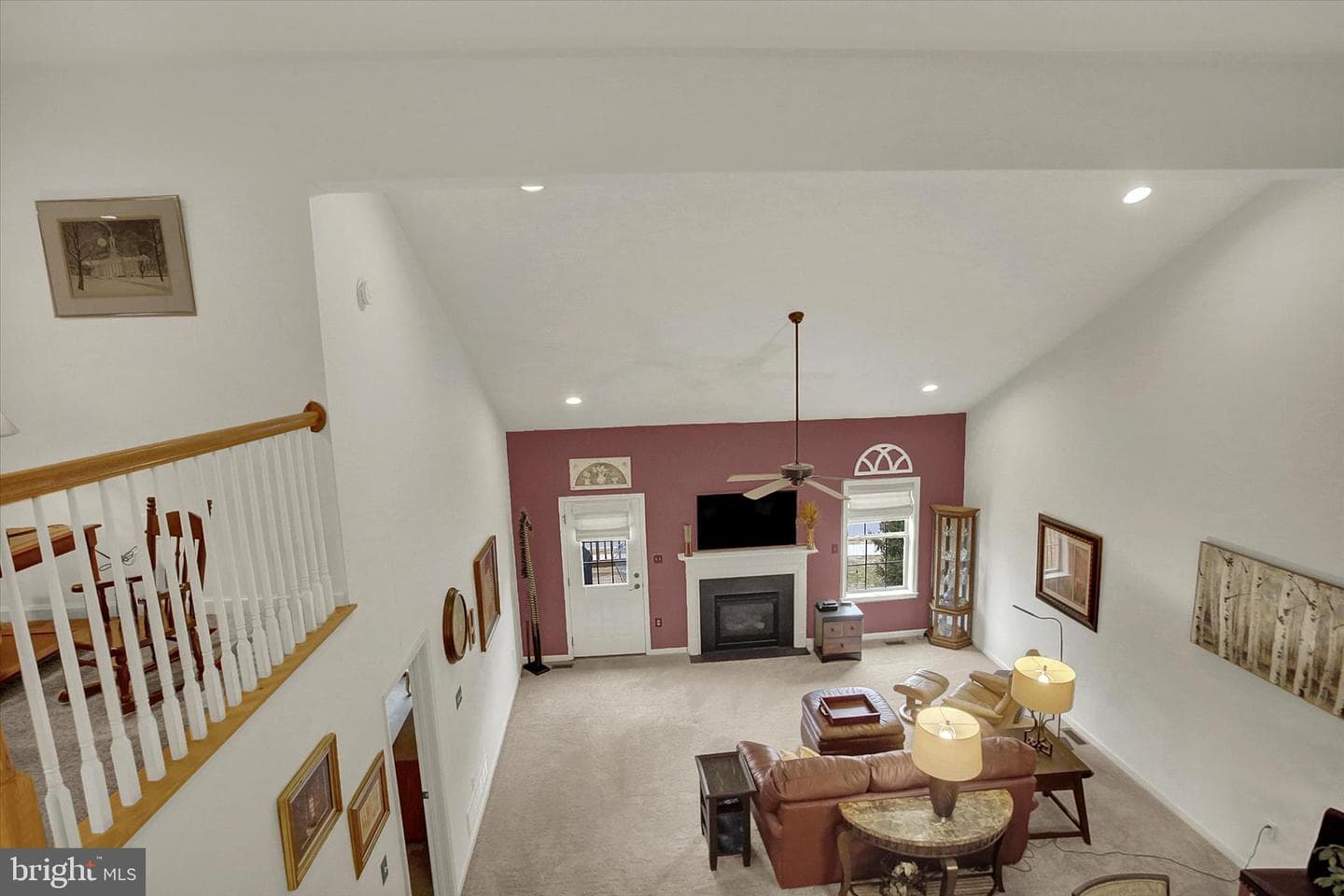 708 Gladstone Court photo 30