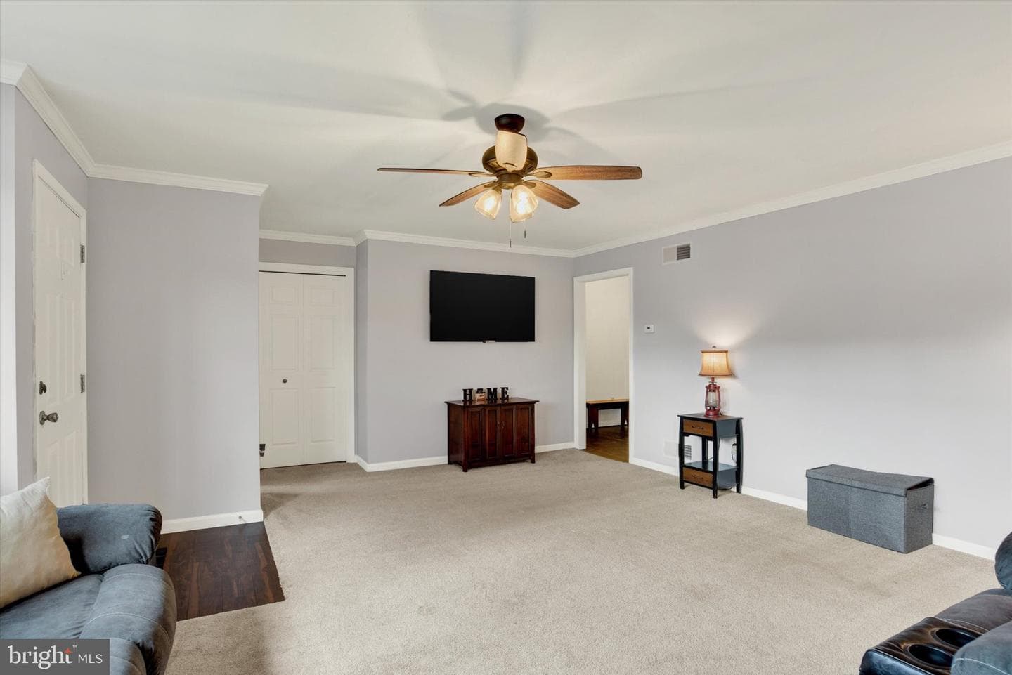 24 Warwick Circle photo 7