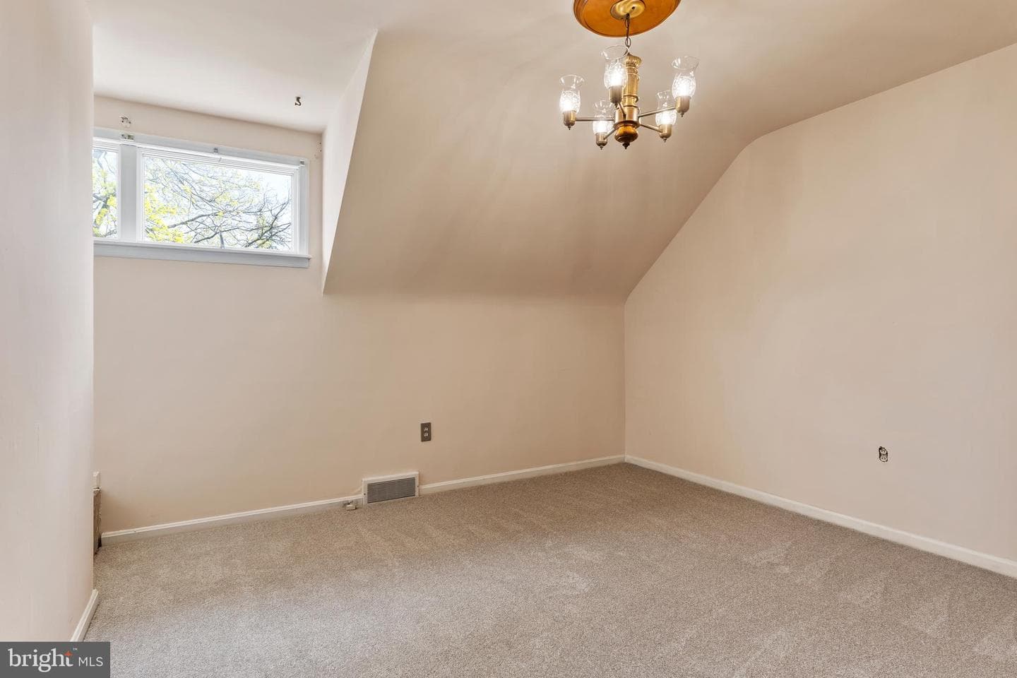 801 Coolidge Street photo 27