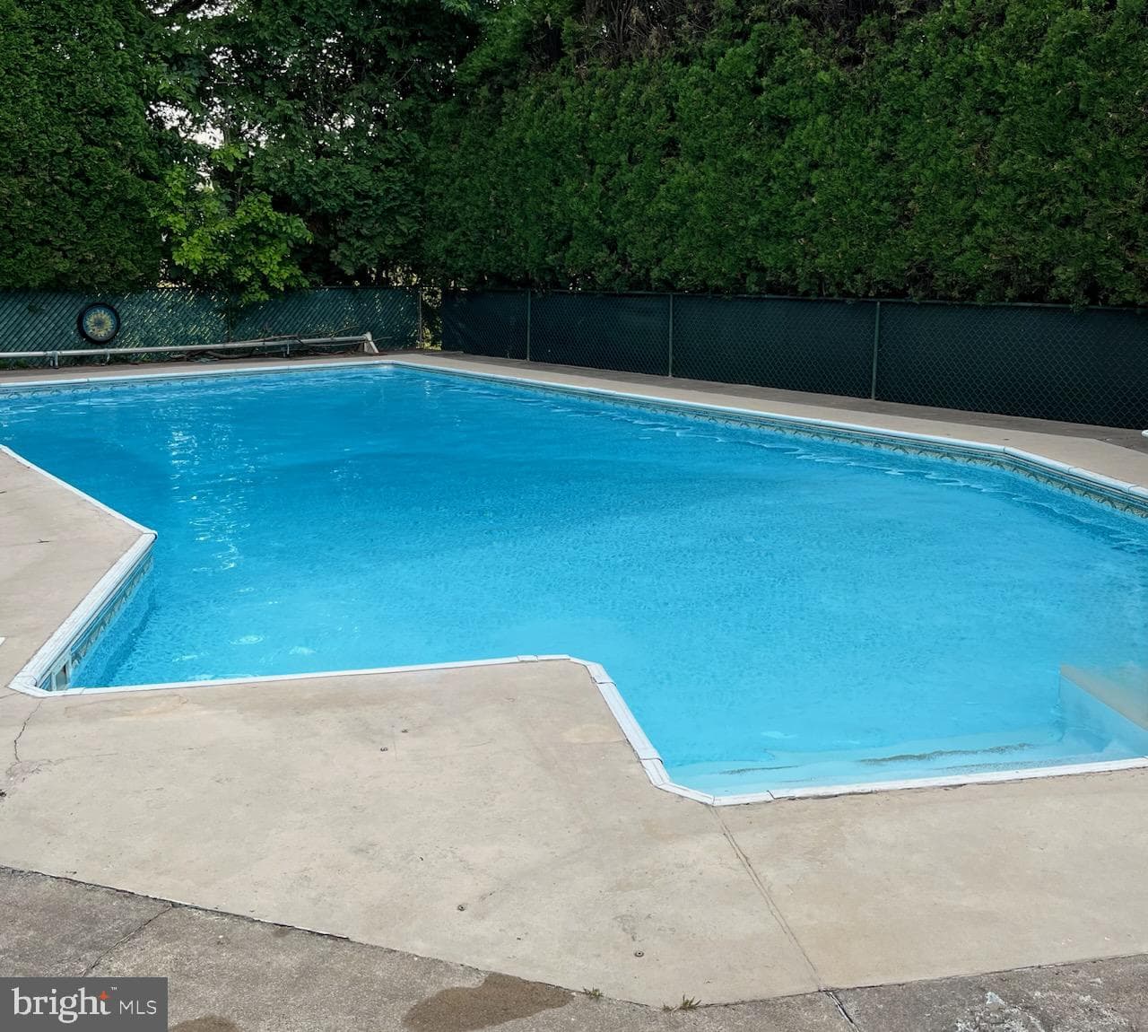 301 E Elmwood Avenue photo 38