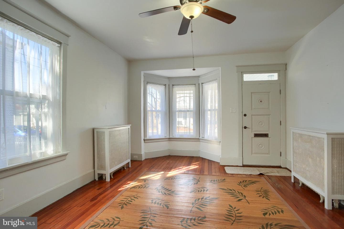 257 Arch Street photo 7