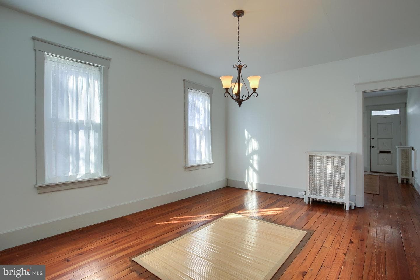 257 Arch Street photo 9