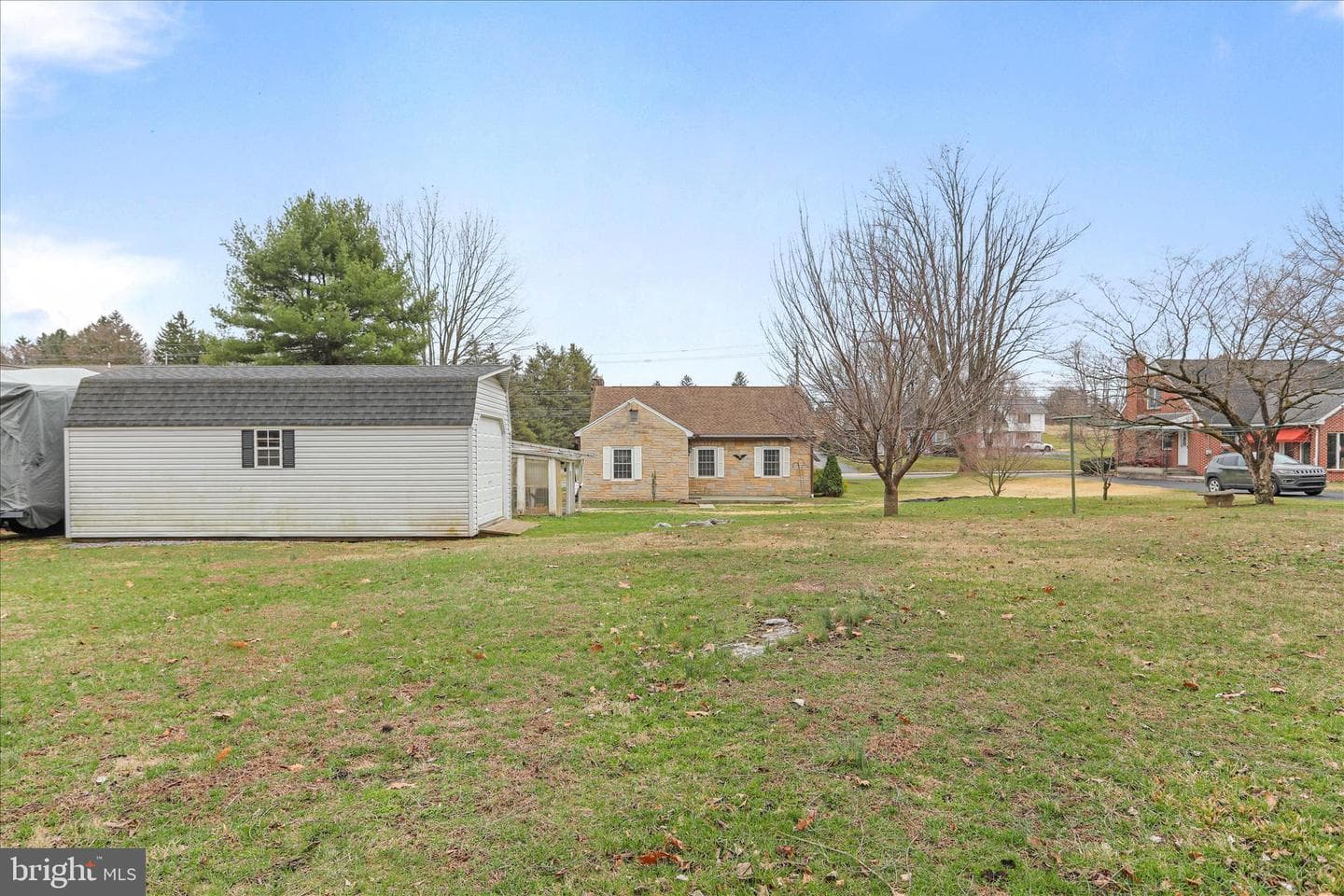 301 Roxbury Road photo 28