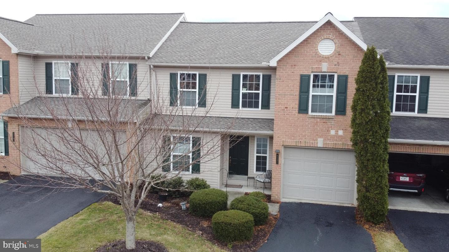 4245 Roth Farm Village Circle