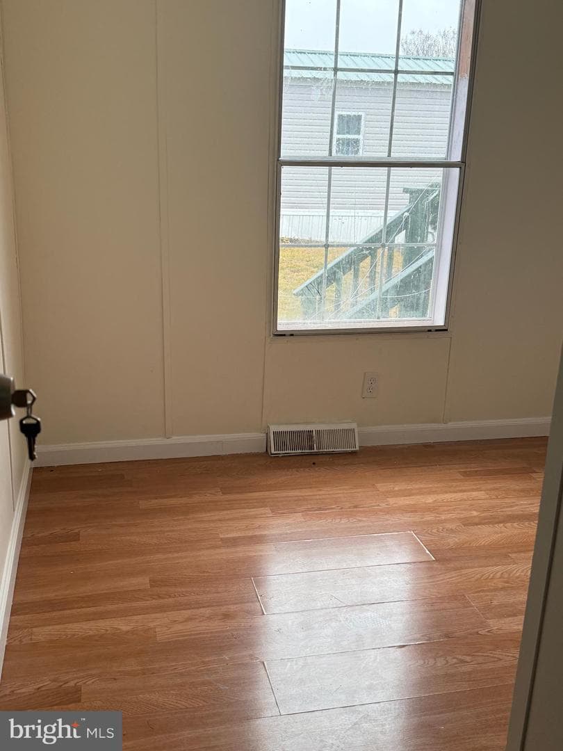 118 Tower Circle photo 19