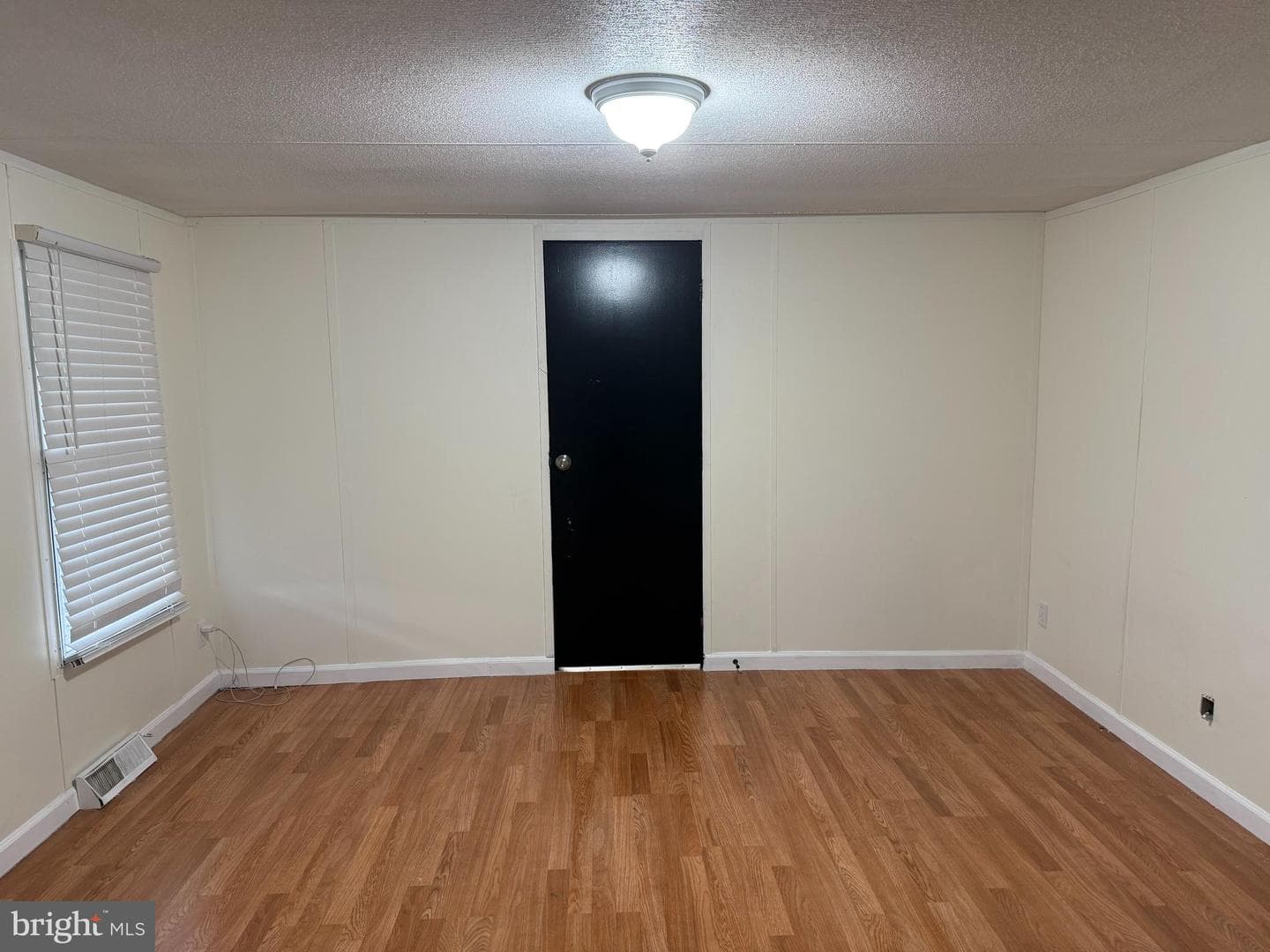 118 Tower Circle photo 6