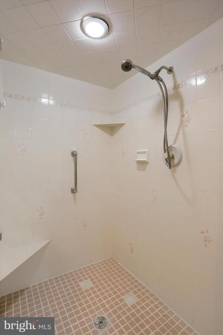 232 Winding Way photo 38