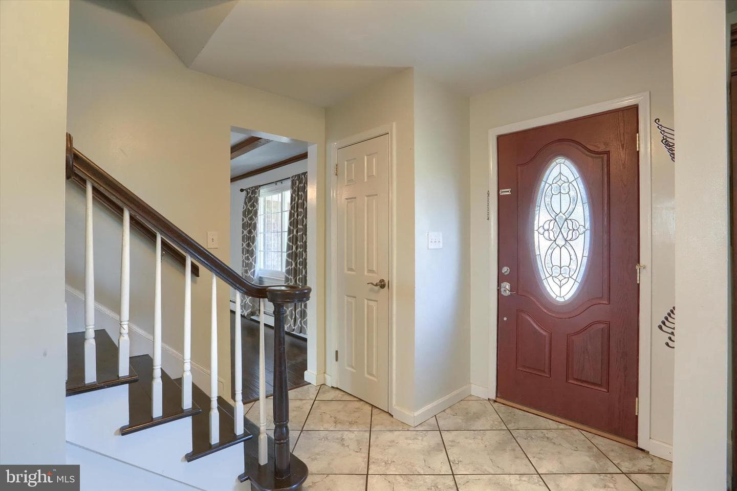 232 Winding Way photo 6