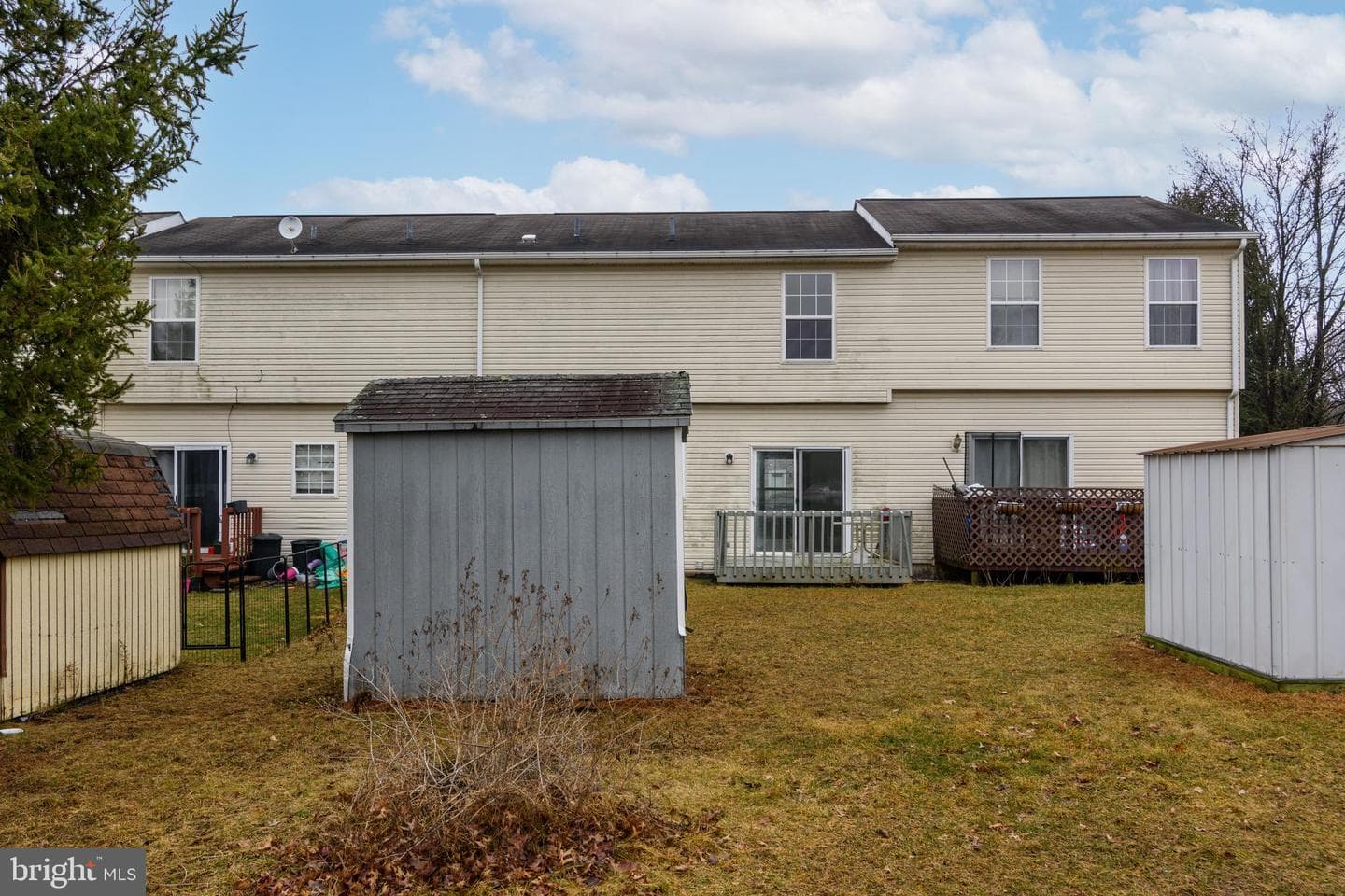 40 Johns Drive photo 6